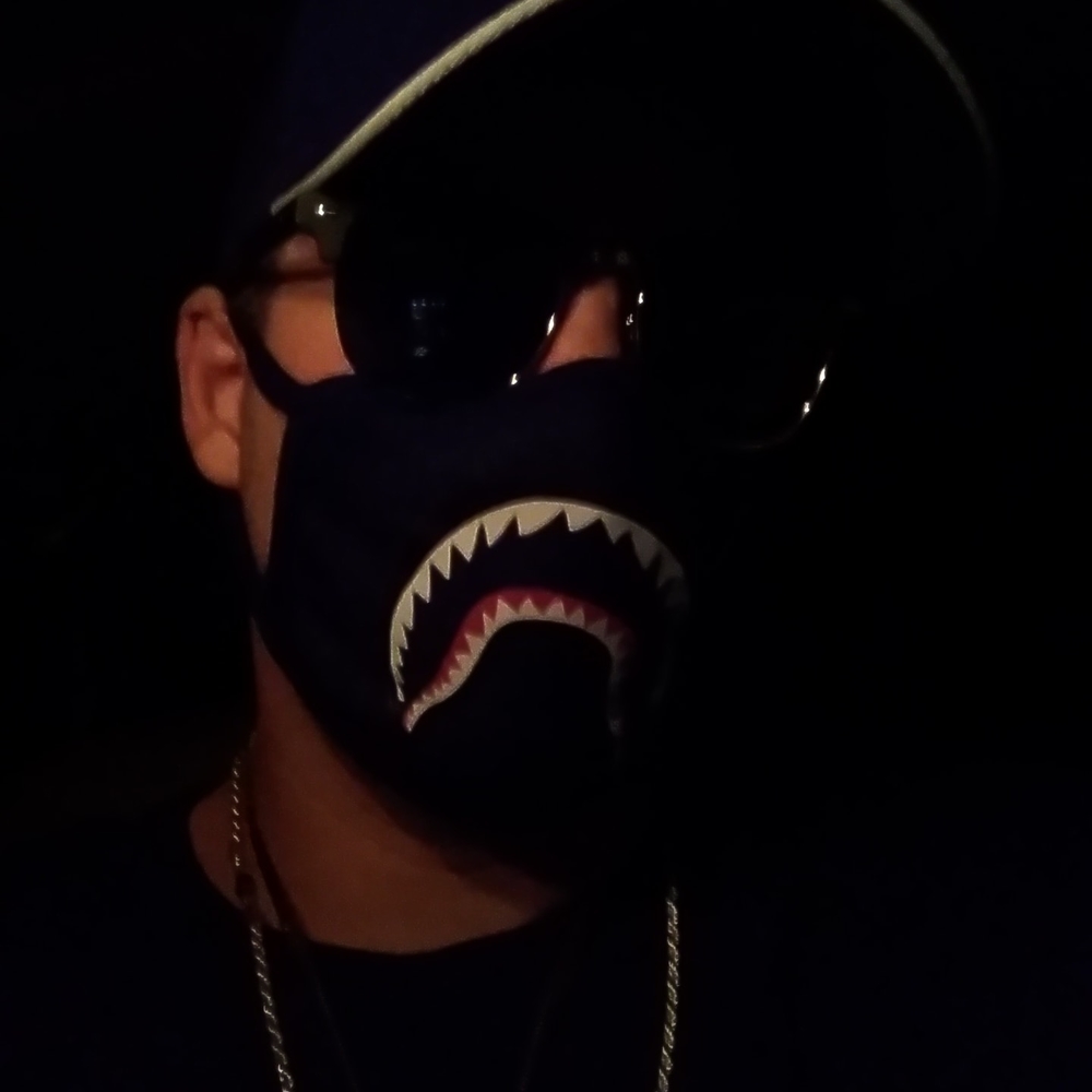 Meet your Posher, Devin